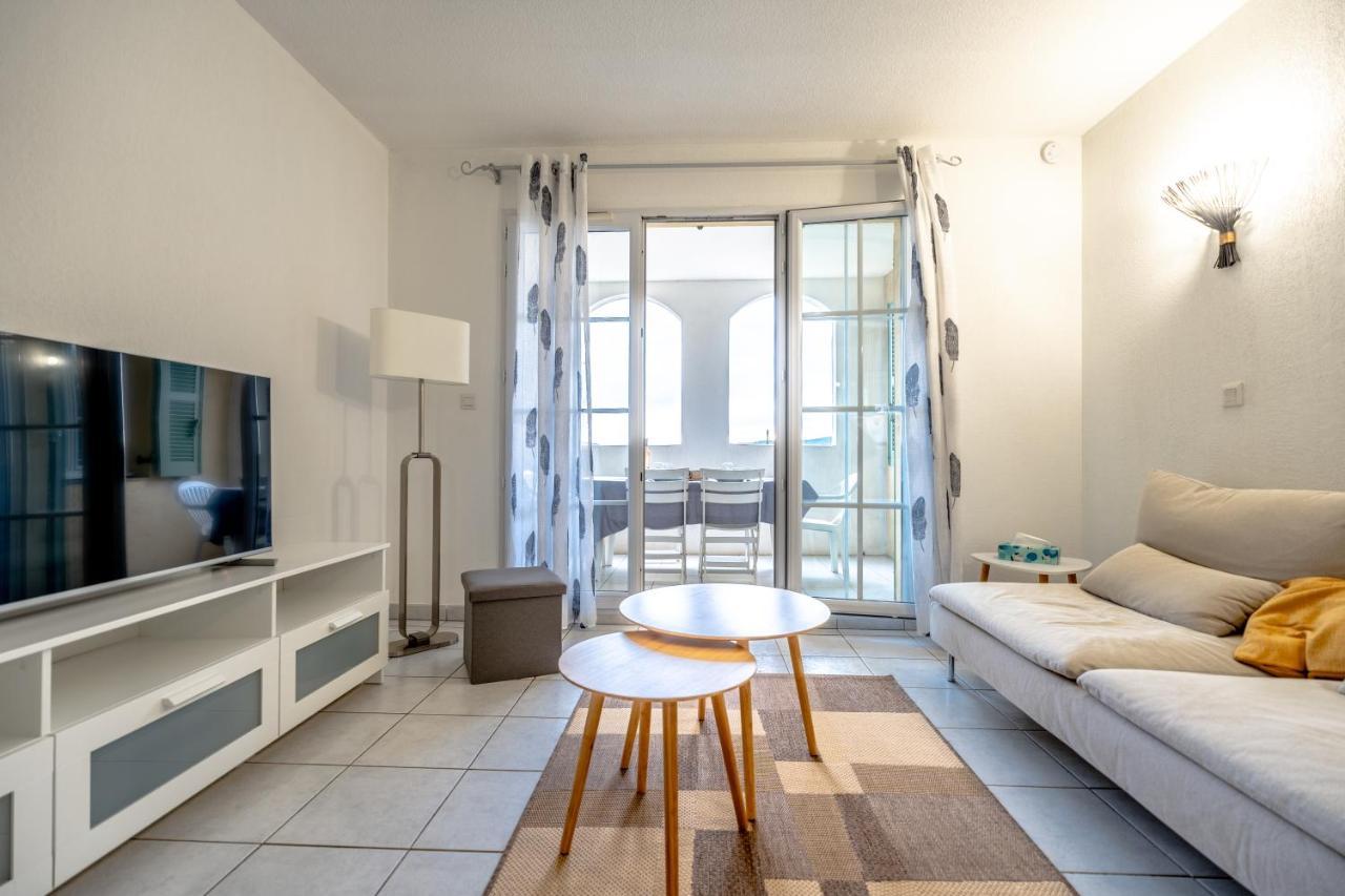 Superbe Appartement Avec Piscine Le Plan-de-la-Tour Экстерьер фото