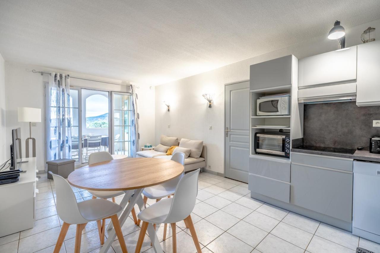 Superbe Appartement Avec Piscine Le Plan-de-la-Tour Экстерьер фото