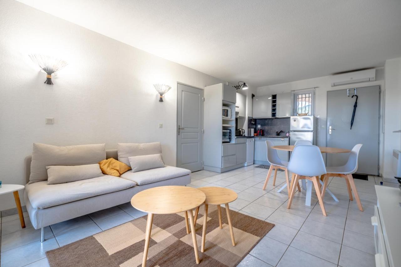 Superbe Appartement Avec Piscine Le Plan-de-la-Tour Экстерьер фото