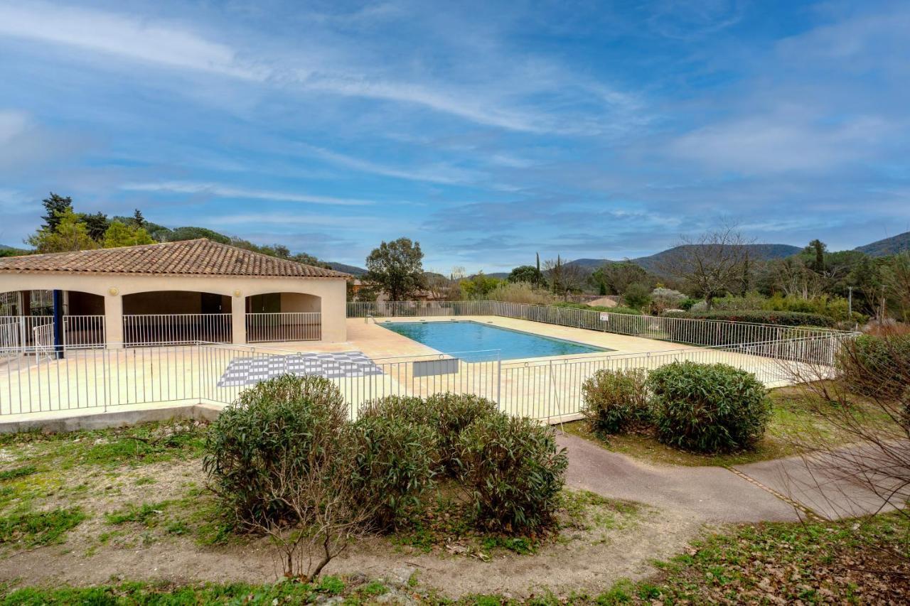 Superbe Appartement Avec Piscine Le Plan-de-la-Tour Экстерьер фото