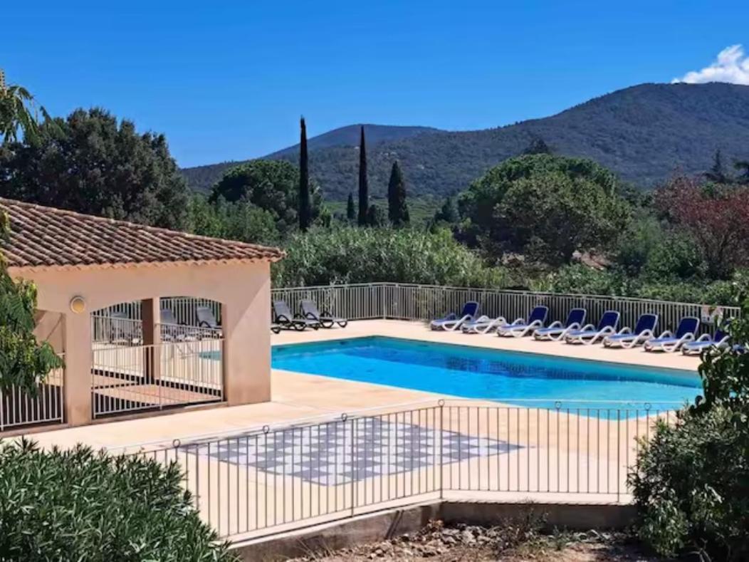 Superbe Appartement Avec Piscine Le Plan-de-la-Tour Экстерьер фото